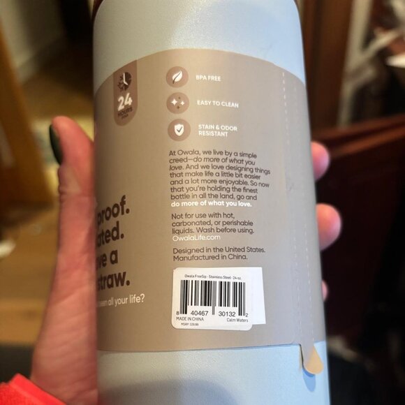 24 oz Stainless Steel Owala Free Sip! New, unused! Color: Calm Waters. Very chic - Picture 2 of 7
